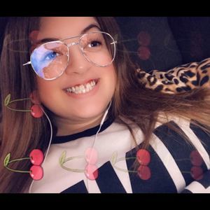 Meet your Posher, Taylor